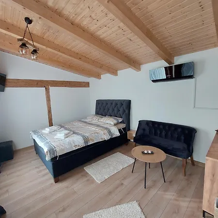 Lodge Casa Kaf Sebesel